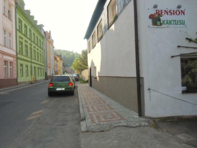 Pension U Kaktusu Karlsbad Eksteriør billede